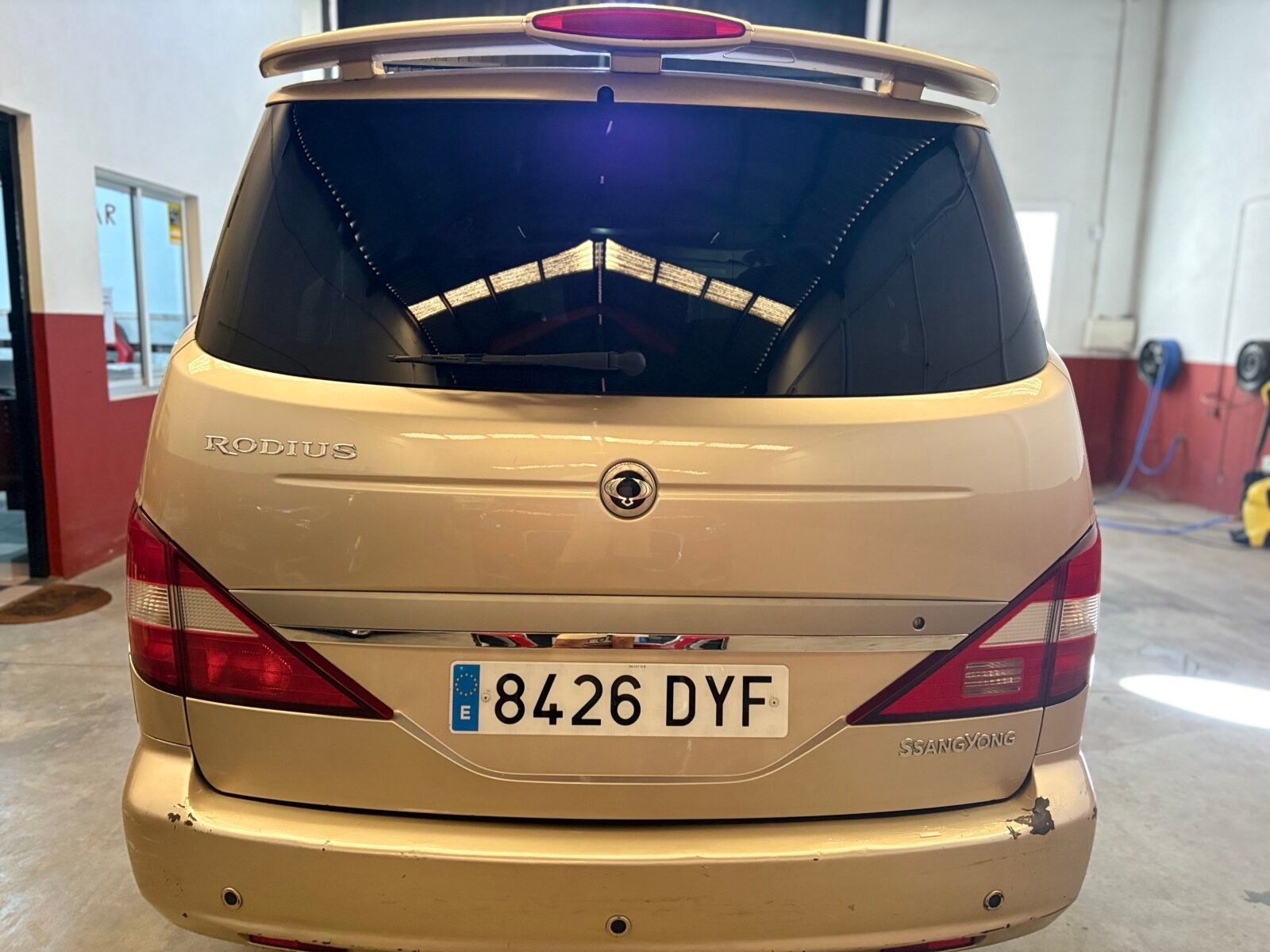 SSANGYONG Rodius 270Xdi Limited