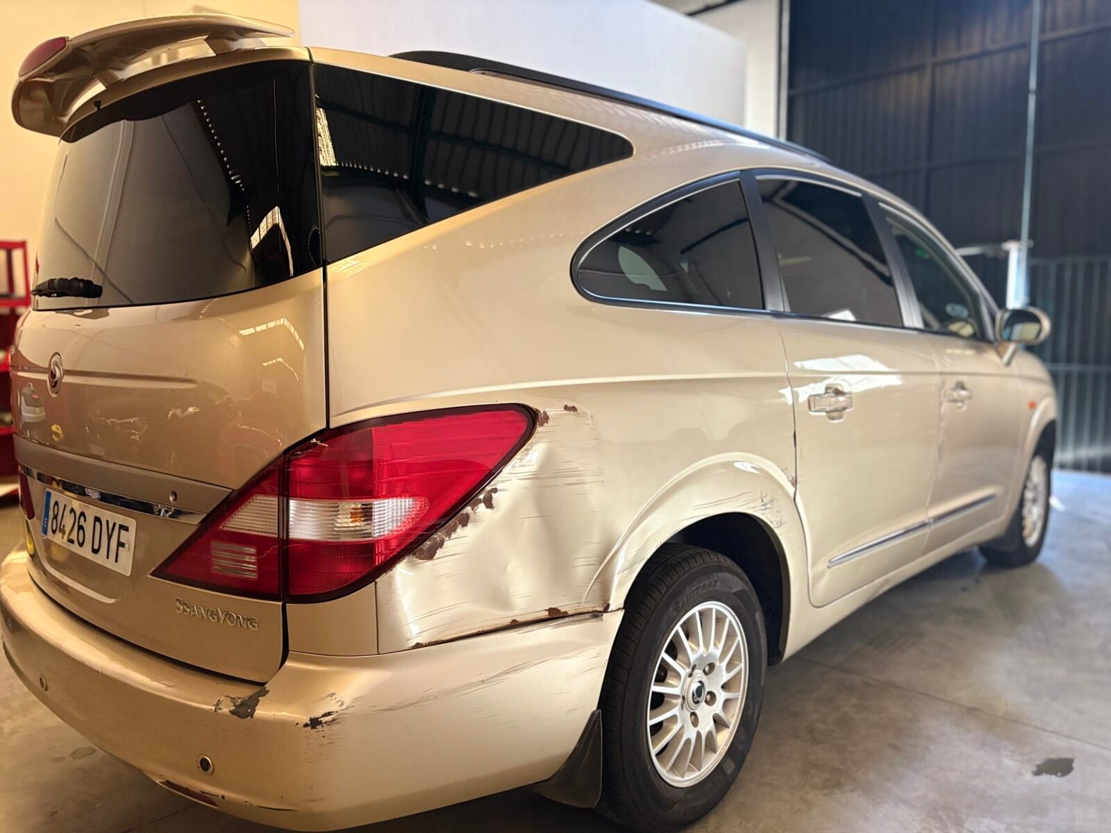 SSANGYONG Rodius 270Xdi Limited