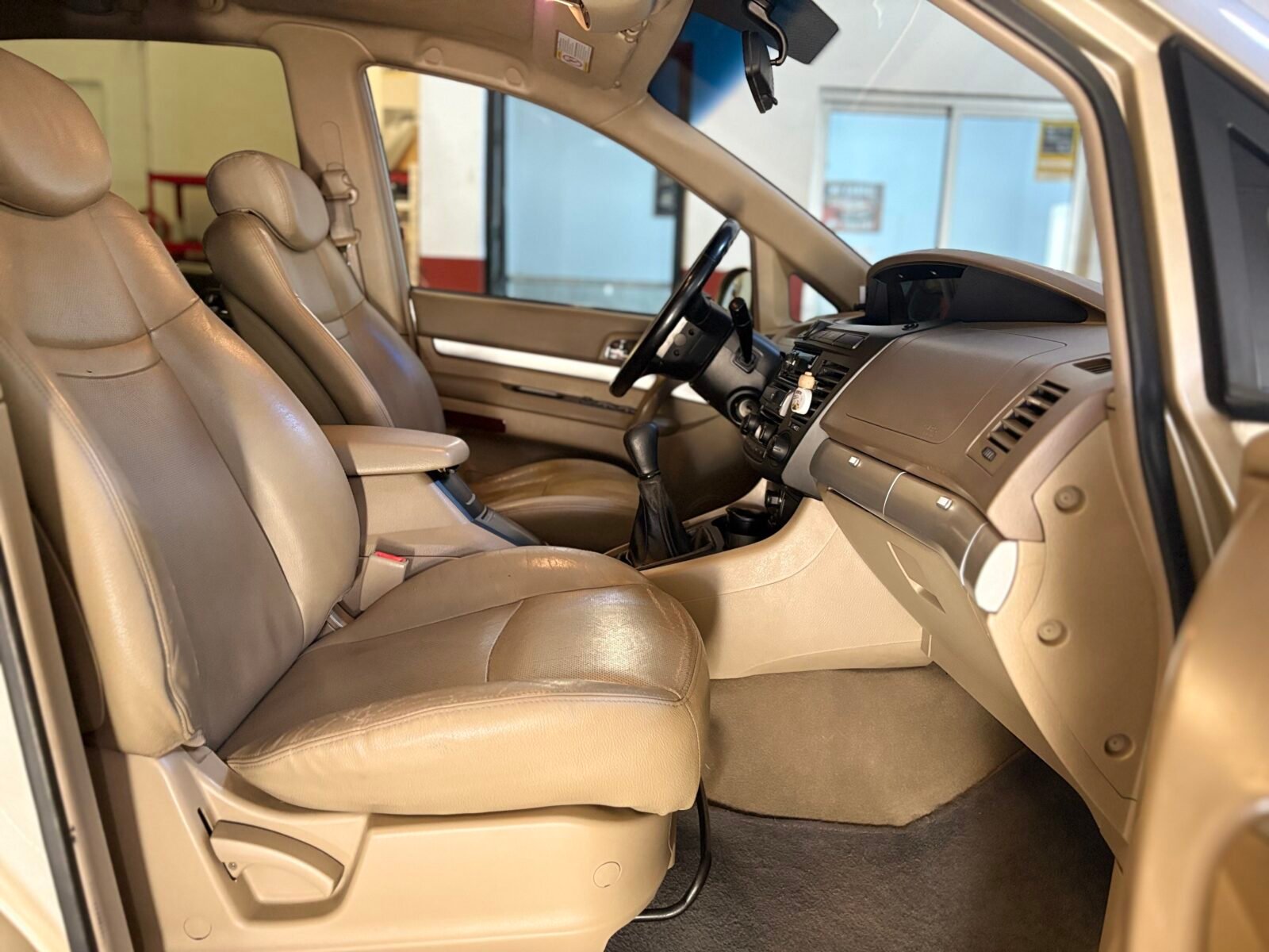 SSANGYONG Rodius 270Xdi Limited