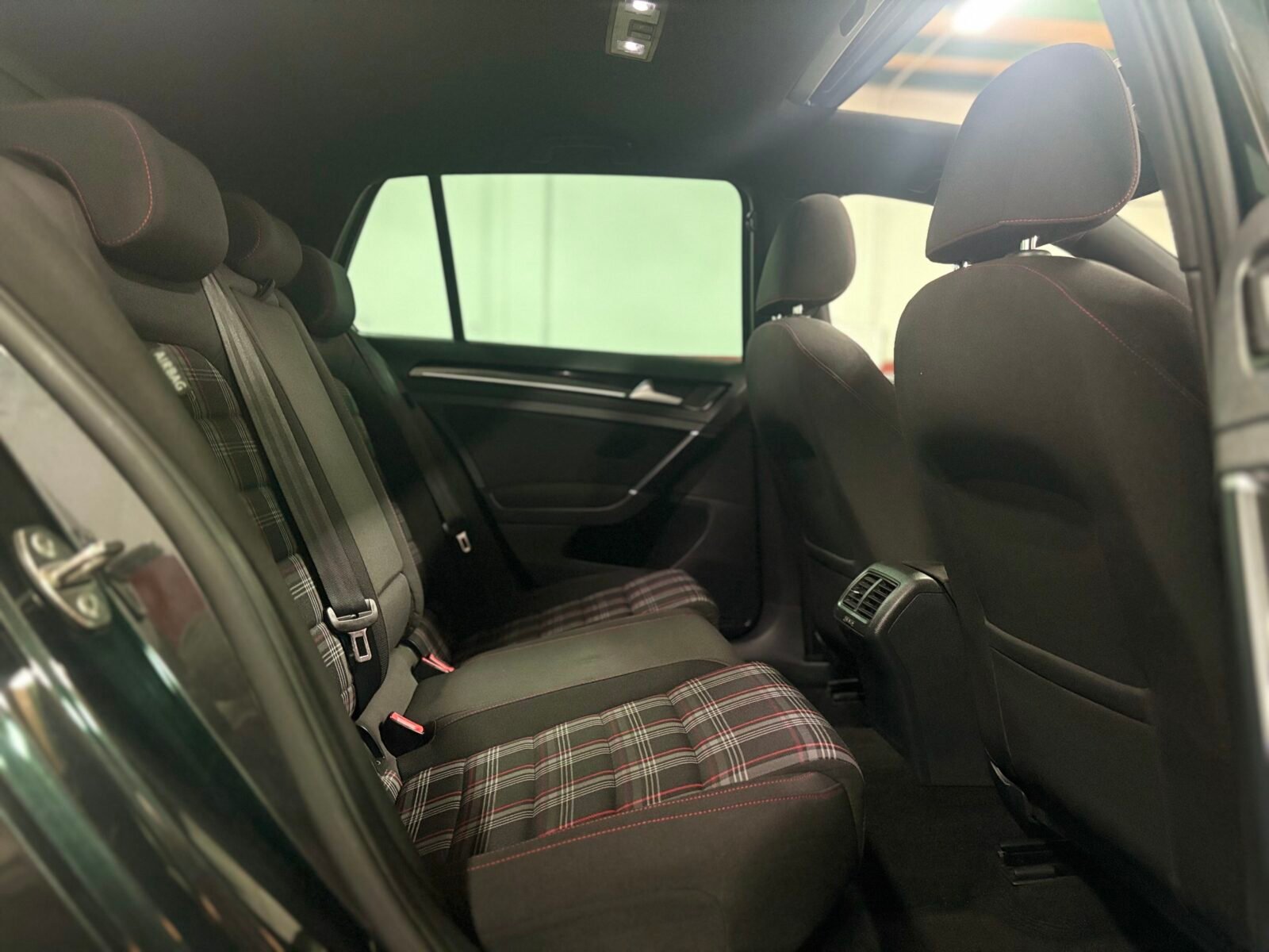 VOLKSWAGEN Golf GTI 2.0 TSI GTI 220 CV DSG