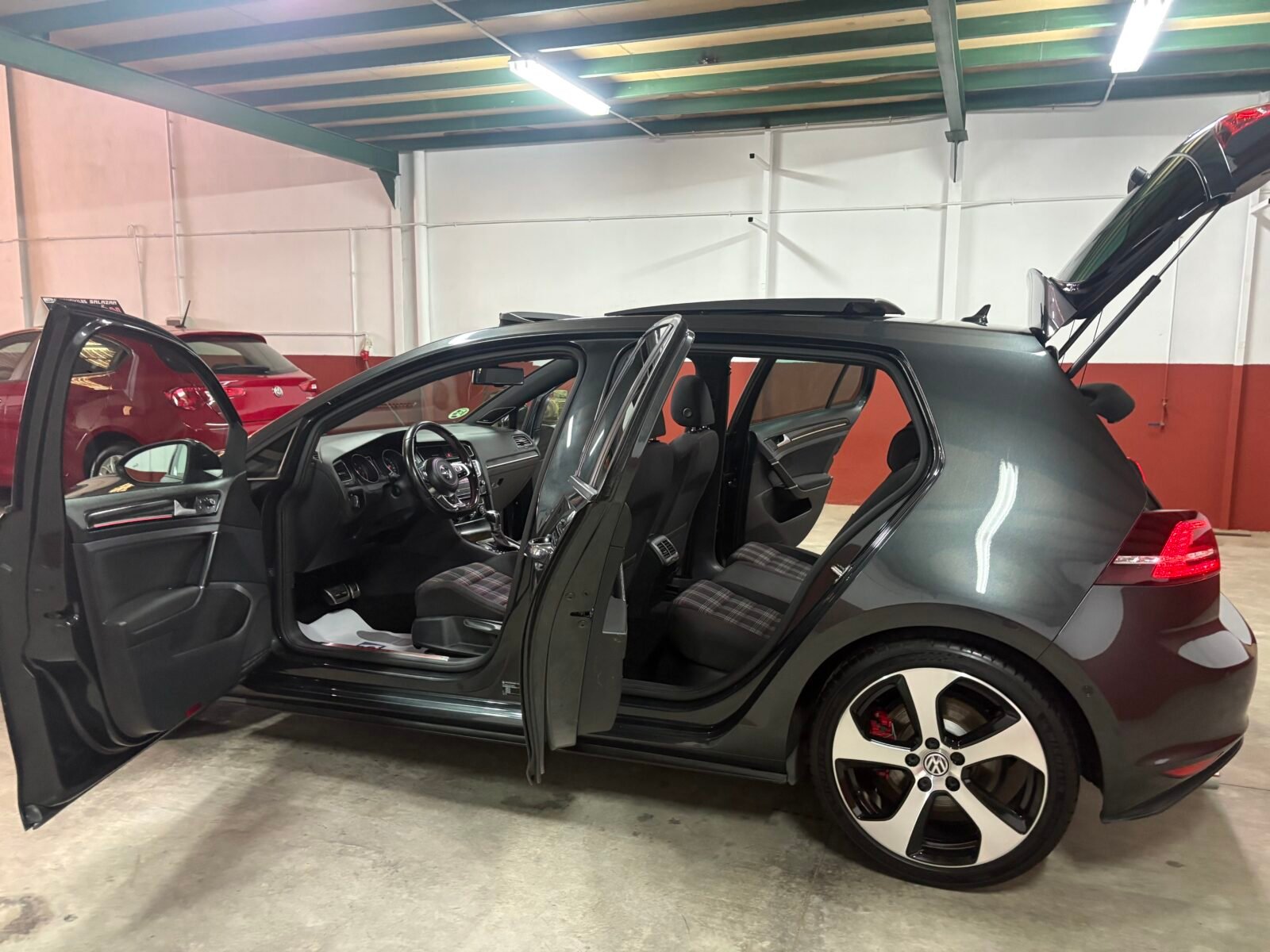 VOLKSWAGEN Golf GTI 2.0 TSI GTI 220 CV DSG