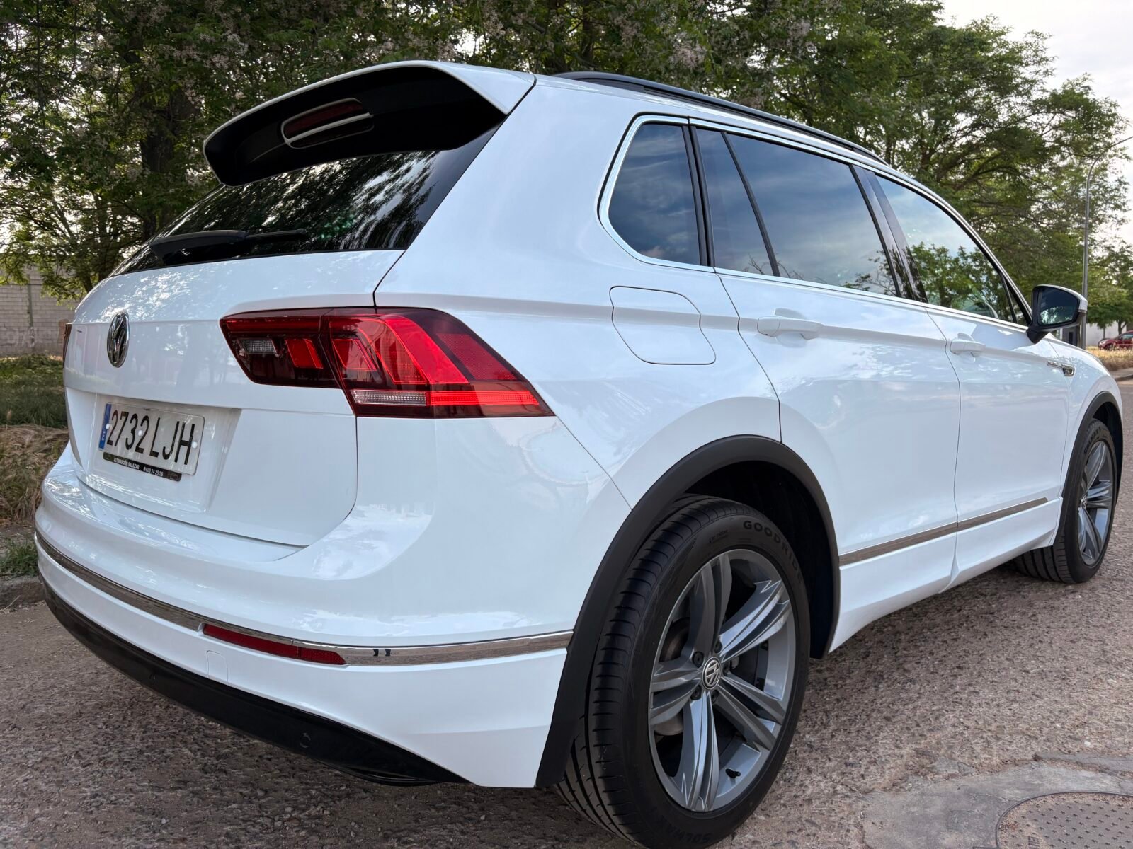 VOLKSWAGEN Tiguan RLine 2.0 TDI DSG 150 CV