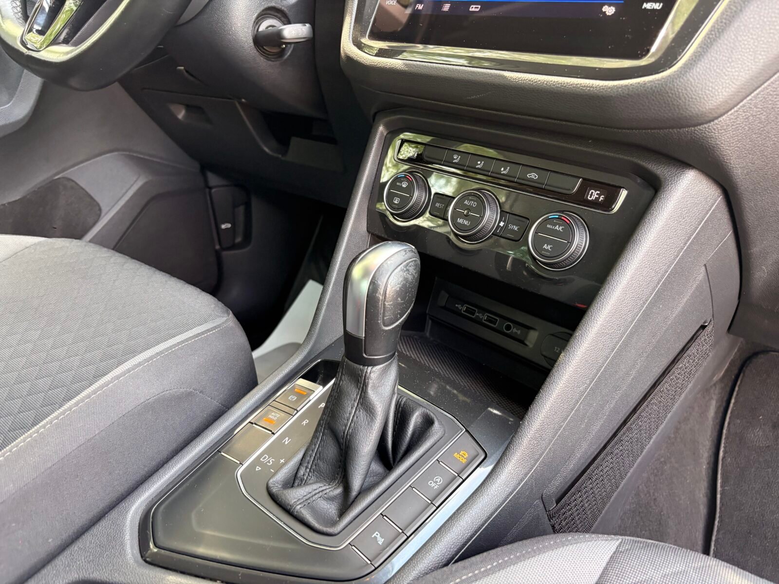 VOLKSWAGEN Tiguan RLine 2.0 TDI DSG 150 CV