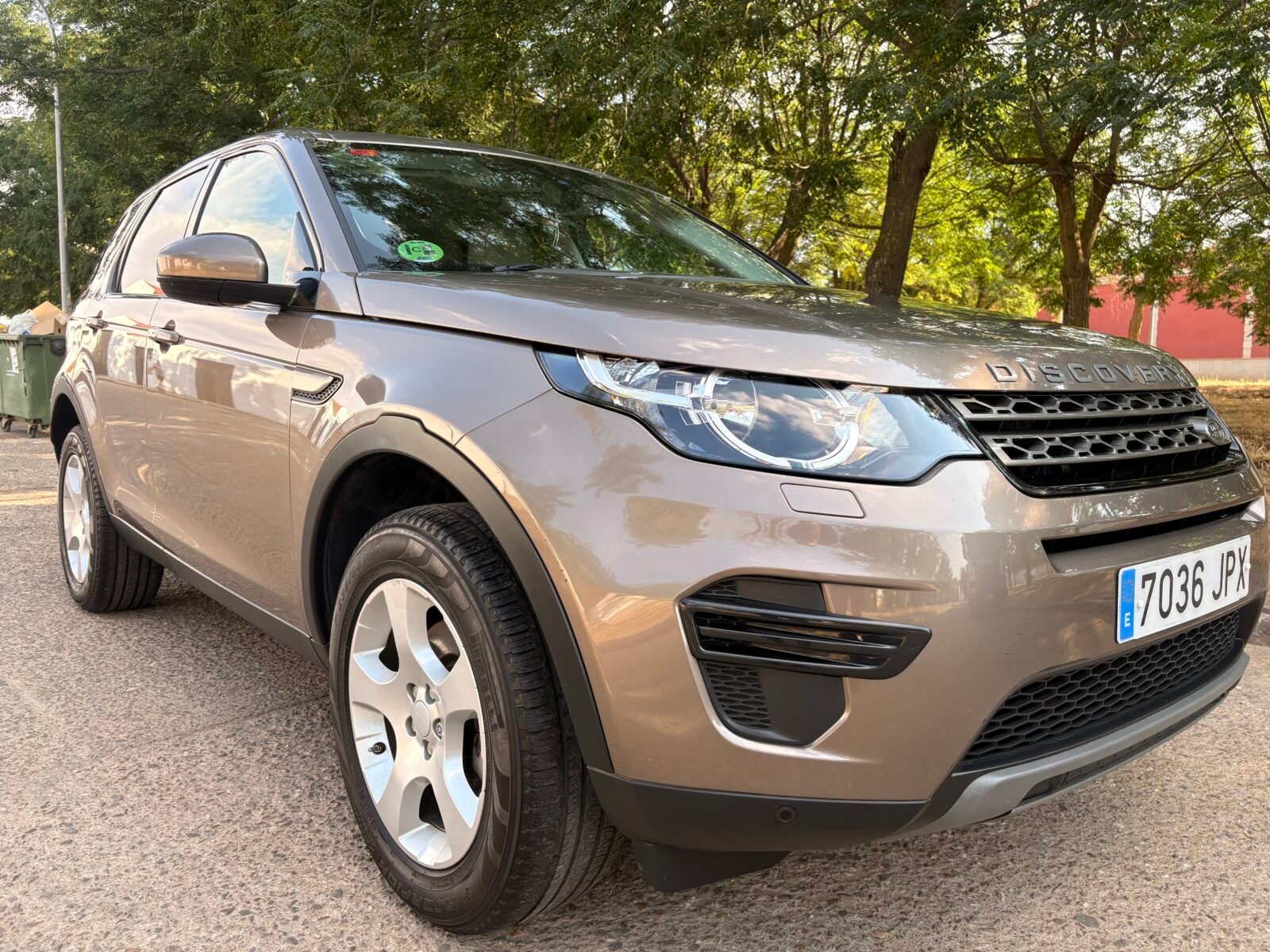 LAND-ROVER Discovery Sport