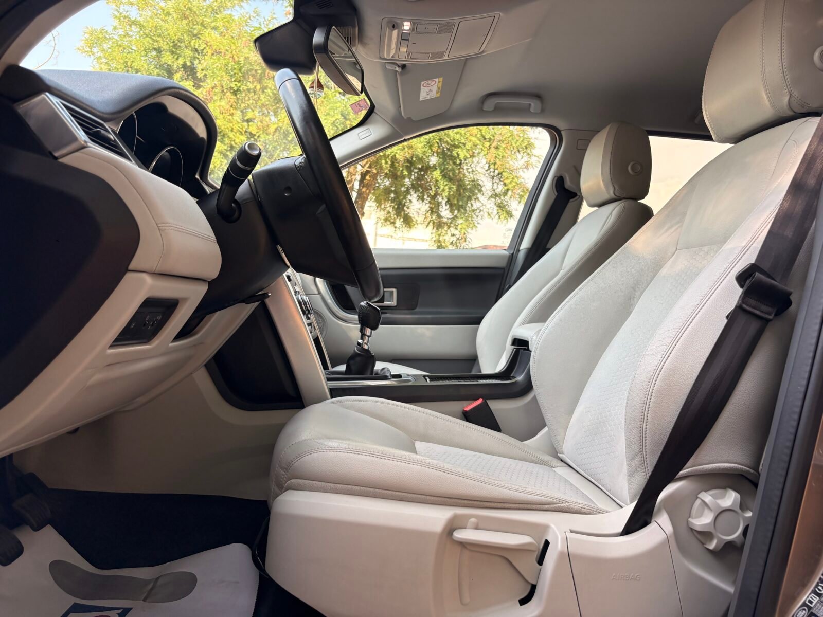 LAND-ROVER Discovery Sport