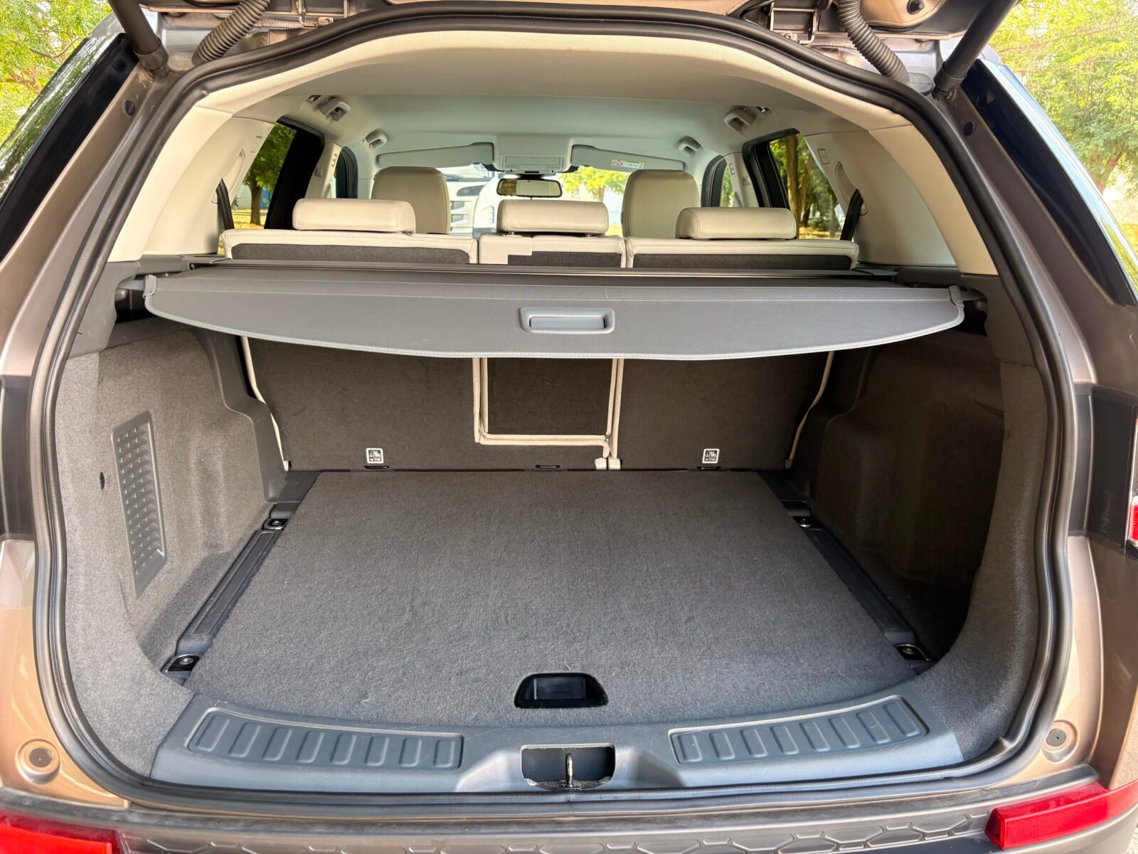 LAND-ROVER Discovery Sport