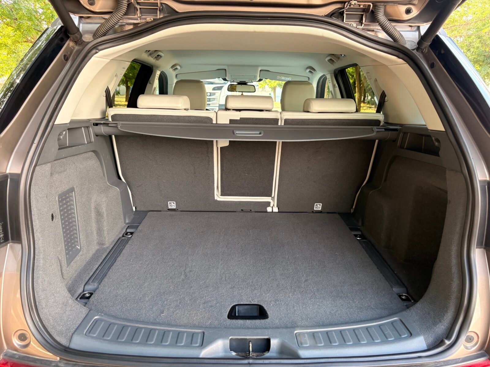 LAND-ROVER Discovery Sport