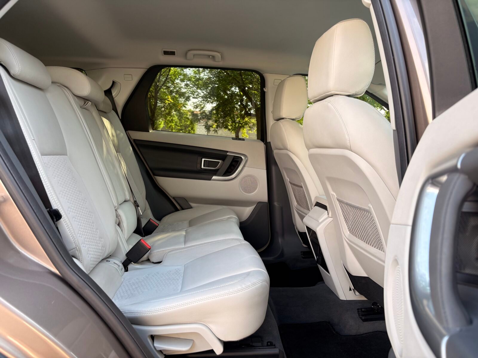 LAND-ROVER Discovery Sport