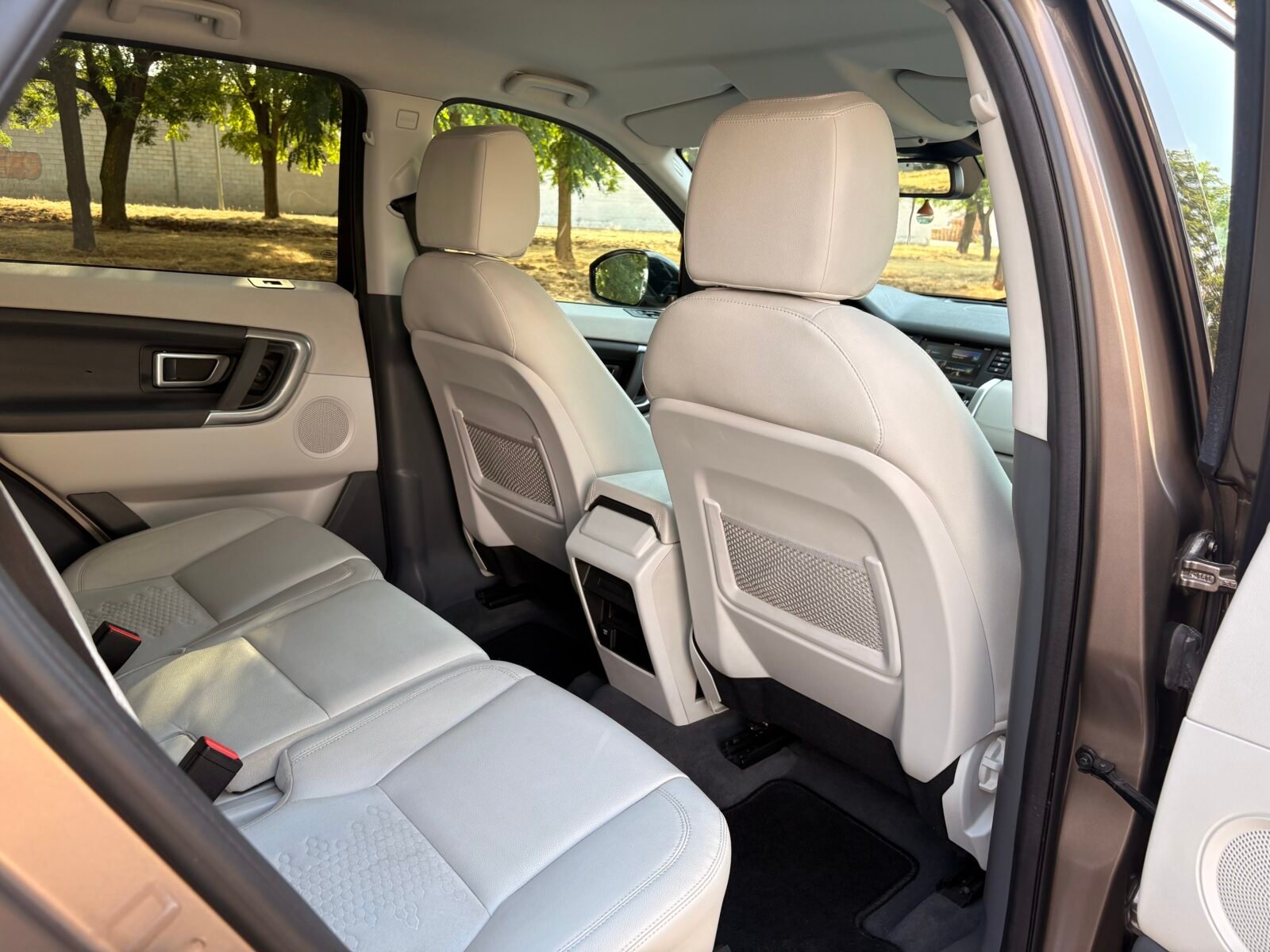 LAND-ROVER Discovery Sport
