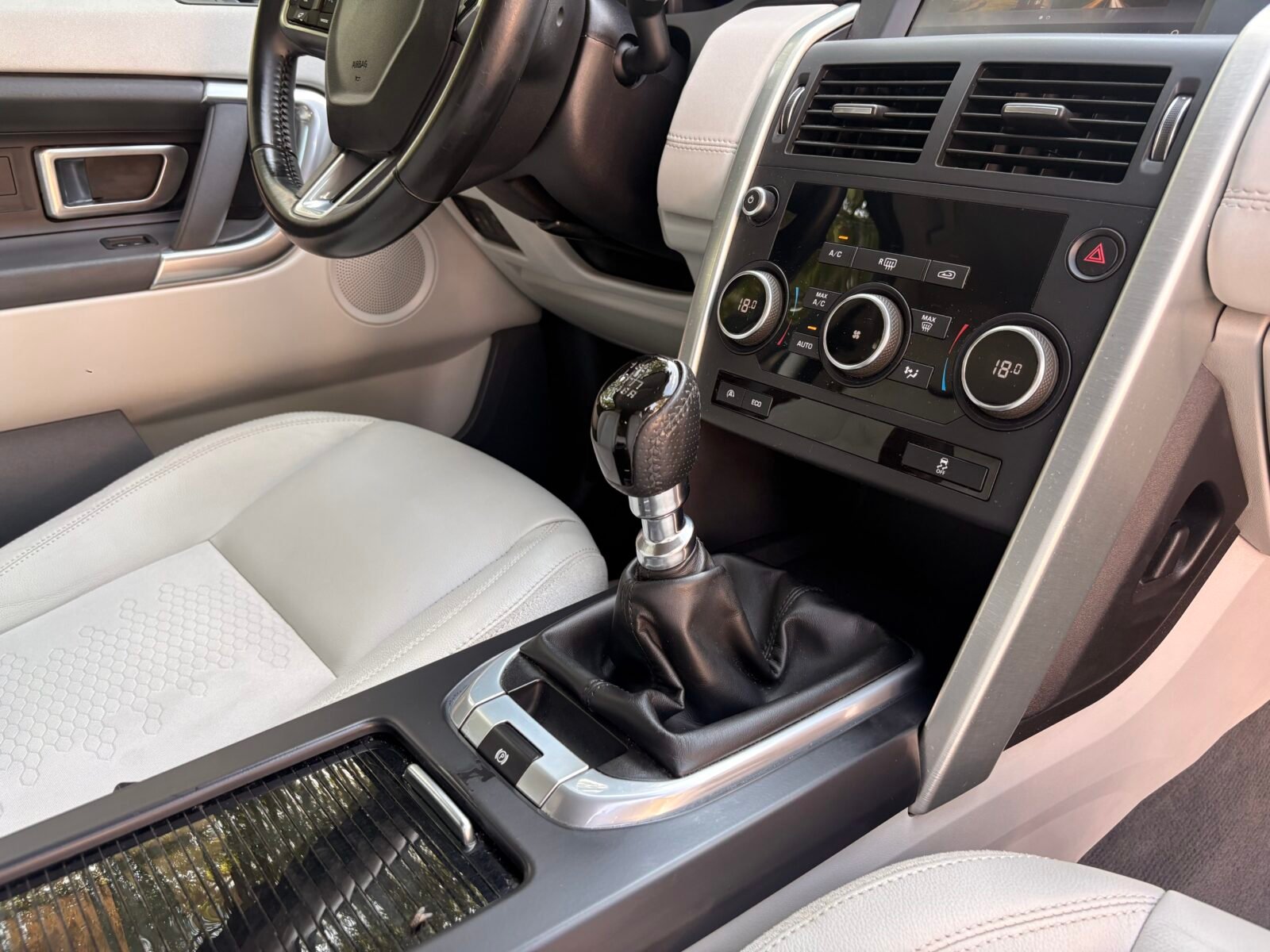 LAND-ROVER Discovery Sport